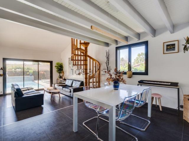 Maison, L&apos Union