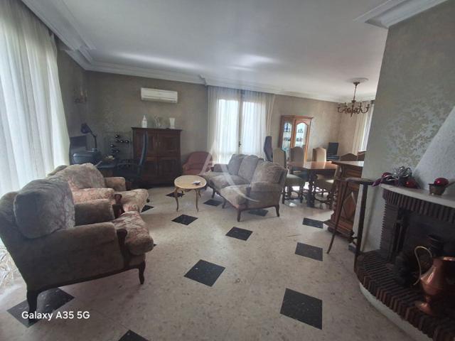 Maison L Isle Jourdain 162 m² sur 2600 m² de terrain