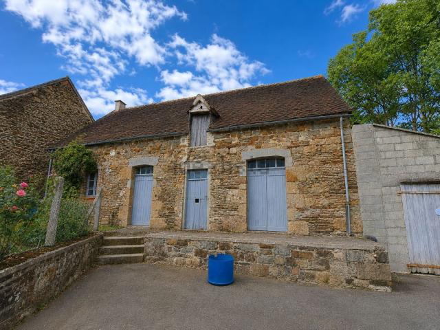Maison, Lougé sur Maire