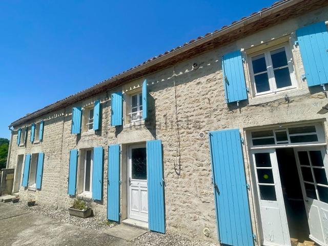 Maison, Loulay