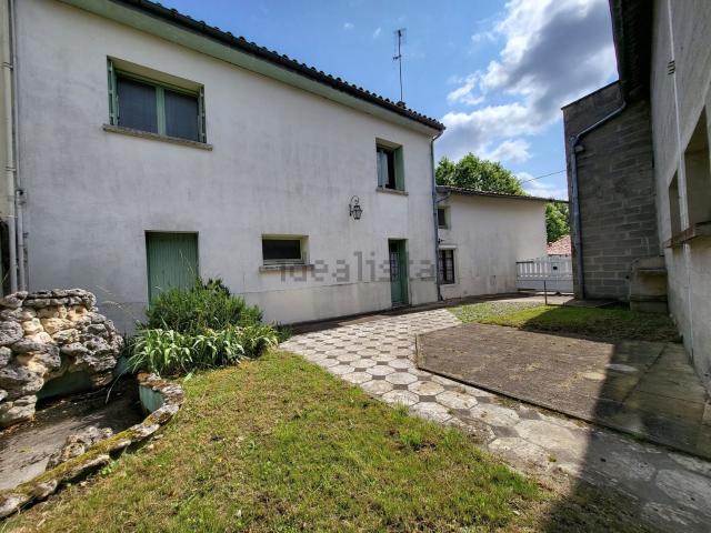 Maison, Loulay