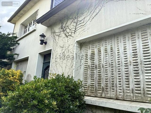 Maison, Louverné