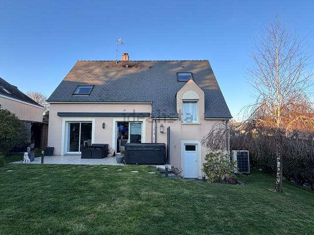 Maison, Louverné