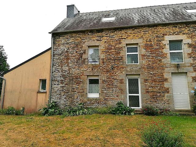 Maison, Loyat