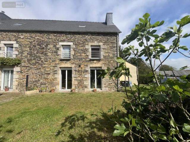 Maison, Loyat