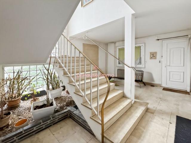 MAISON + LOCAL COMMERCIAL 240 M²