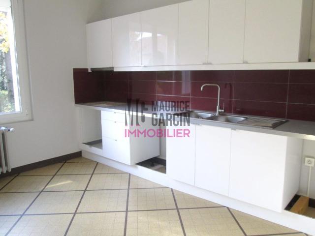 MAISON LOCATION CARPENTRAS 7 pièces 163.79m²