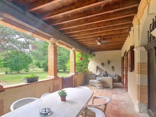 Maison lomagnole de 1808 – 227 m², terrain de 7 087 m² et dé. 227m² Asques