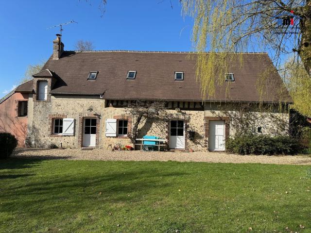 Maison, Longny les Villages