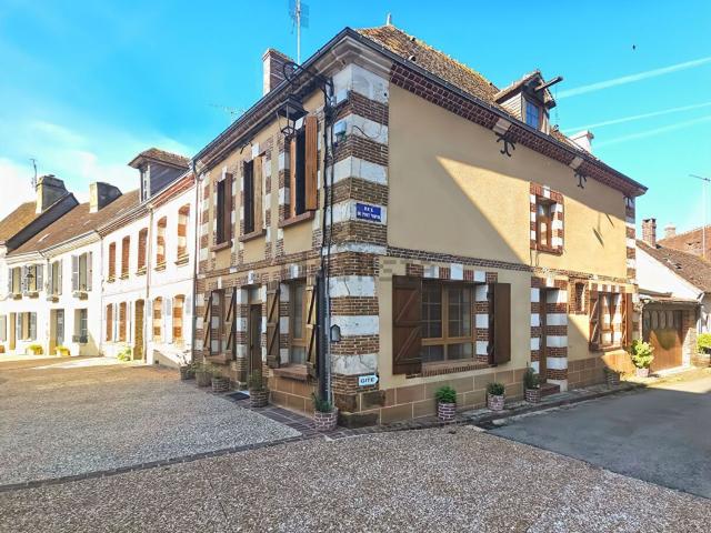 Maison, Longny les Villages