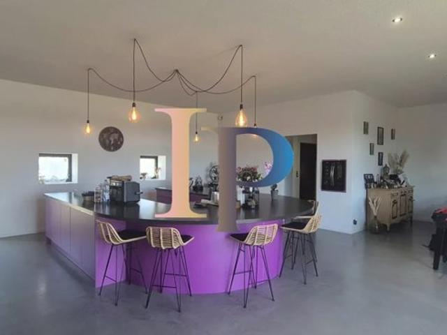 MAISON LONGERE