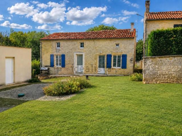 Maison, Longré