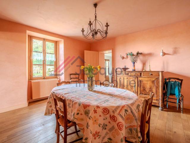 Maison Lons Le Saunier 6 pièce s 148.7 m2