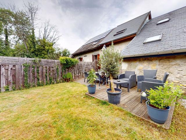 Maison, Lornay