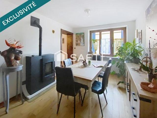 Maison Lorraine atypique de 160m2 avec patio, double garage et jardin de 360m2