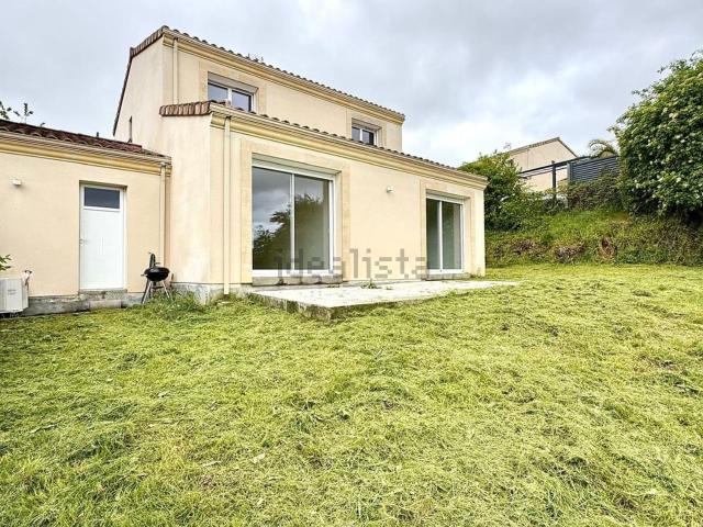 Maison, Latresne