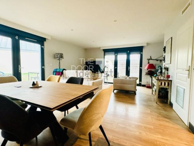 Maison, Laval