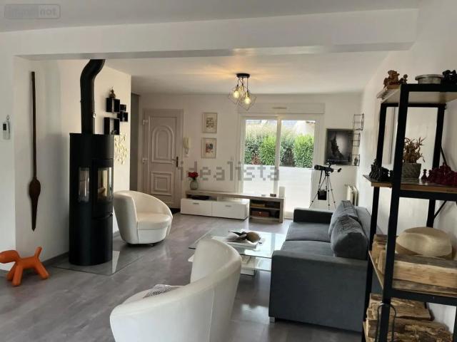 Maison, Laval