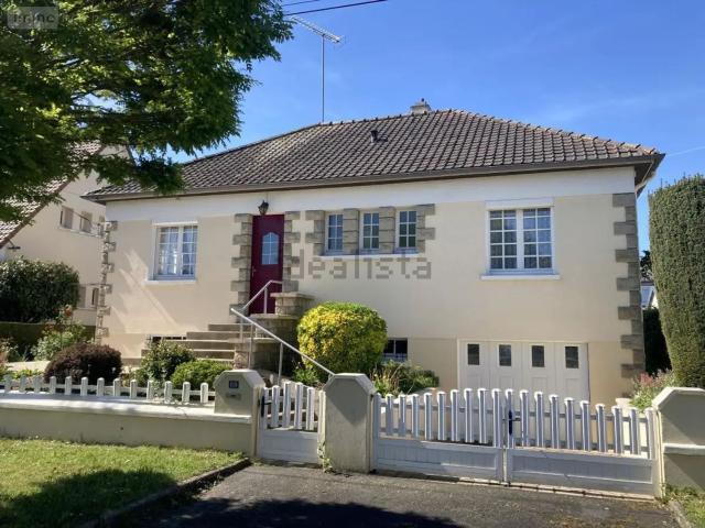 Maison, Laval