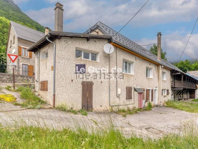 Maison, Lavaldens