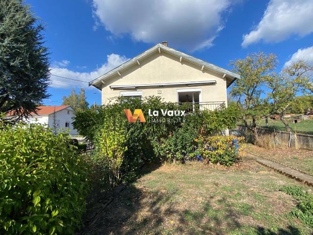 Maison, Lay Saint Christophe