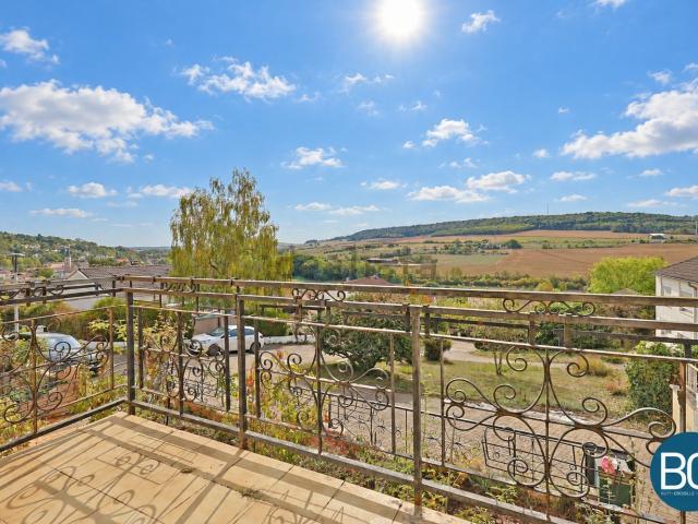 Maison, Lay Saint Christophe
