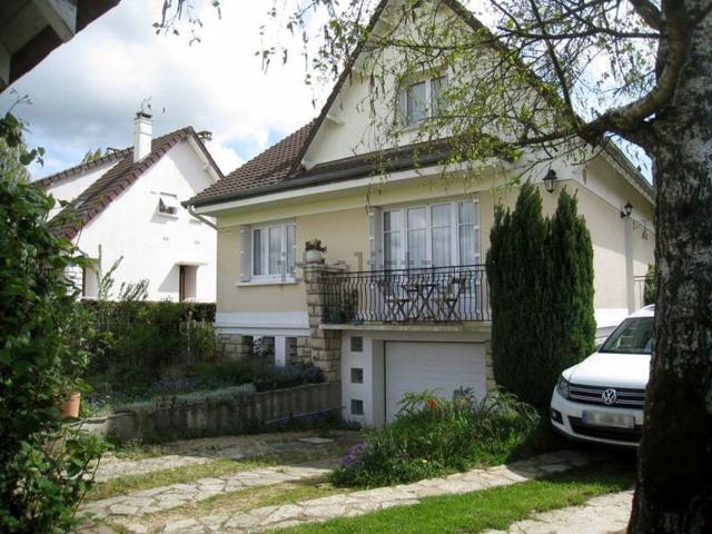 Maison, La Celle les Bordes