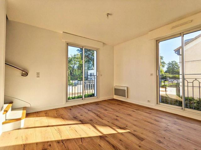 Maison La Celle Saint Cloud 285 m2