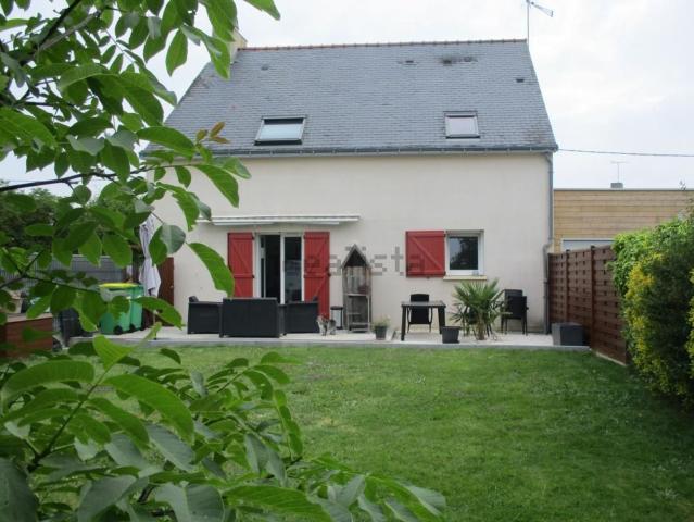 Maison, La Chapelle des Marais