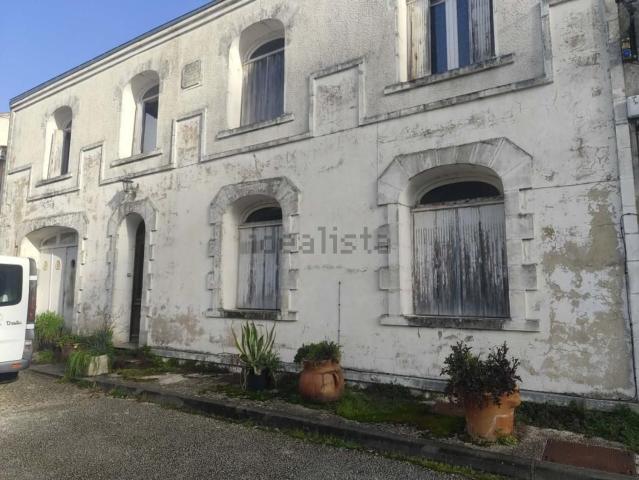 Maison, La Chapelle des Pots