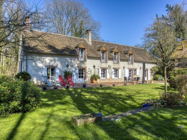 Maison, La Chapelle Saint Sépulcre
