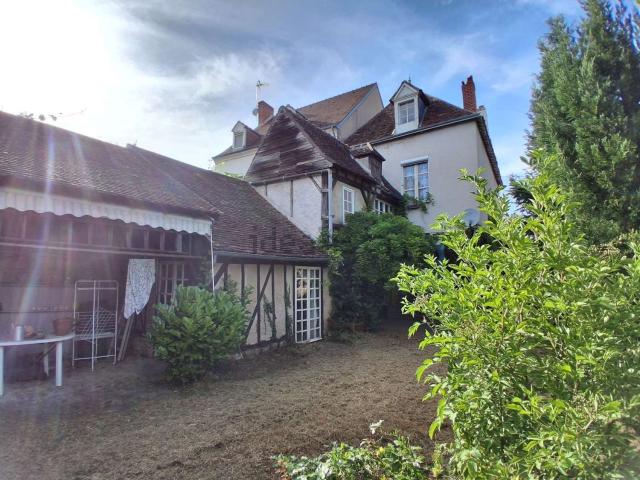 Maison, La Châtre