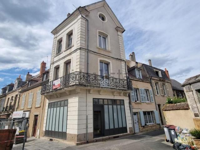 Maison, La Châtre