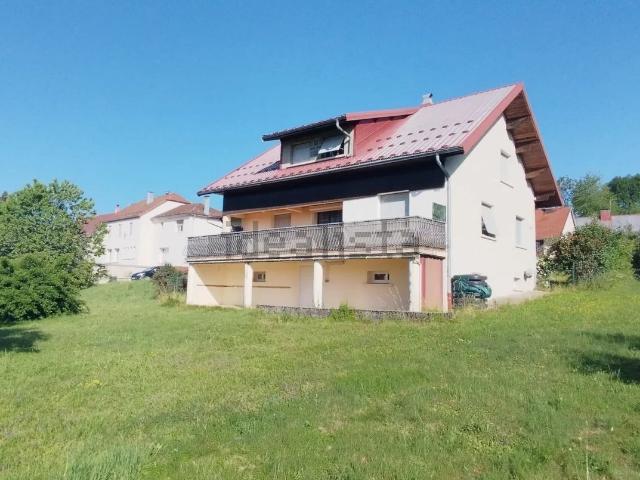Maison, La Chaux du Dombief