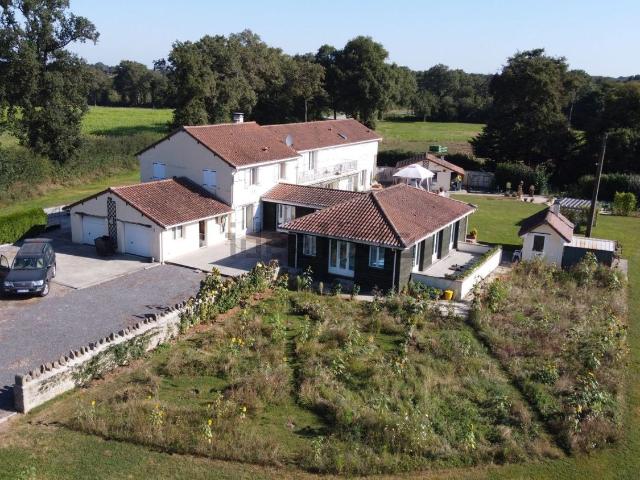 Maison, La Bazeuge