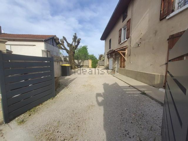 Maison, La Buisse
