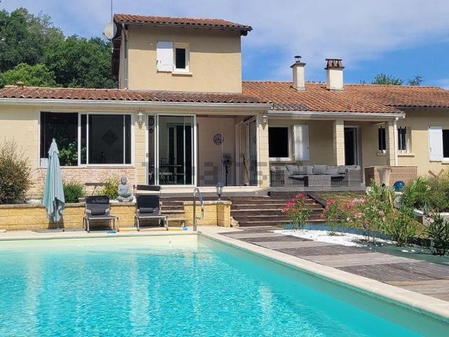 Maison, La Douze