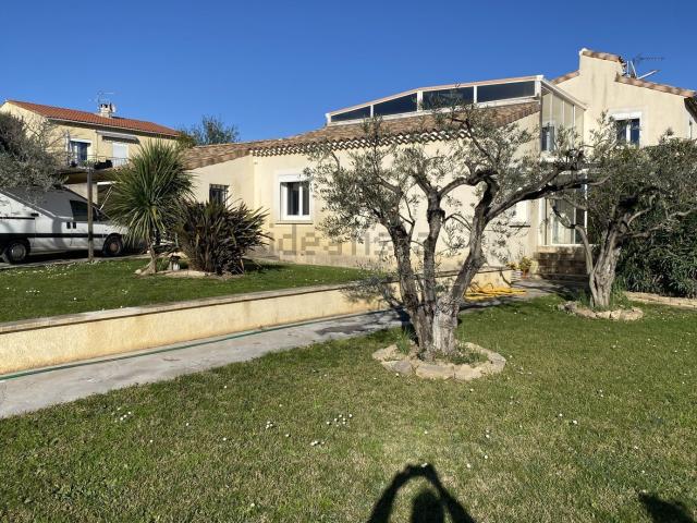 Maison, La Fare les Oliviers