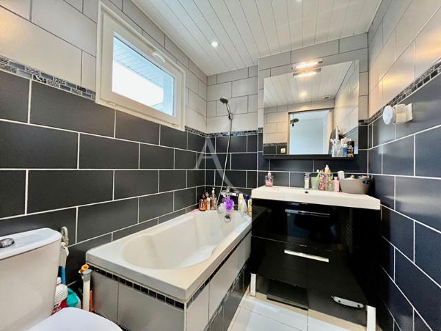 Maison La Madelaine Sous Montreuil 4 pièce s 120 m2