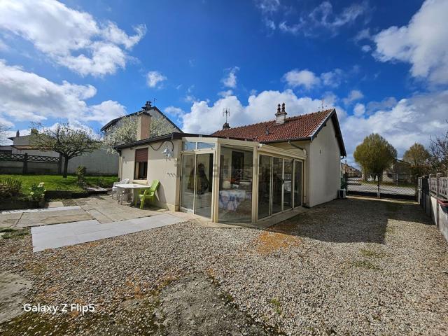 Maison, La Neuville en Tourne à Fuy