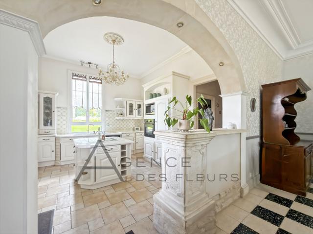 Maison La Saussaye 264 m2