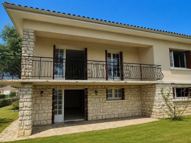 Maison, La Roche Chalais