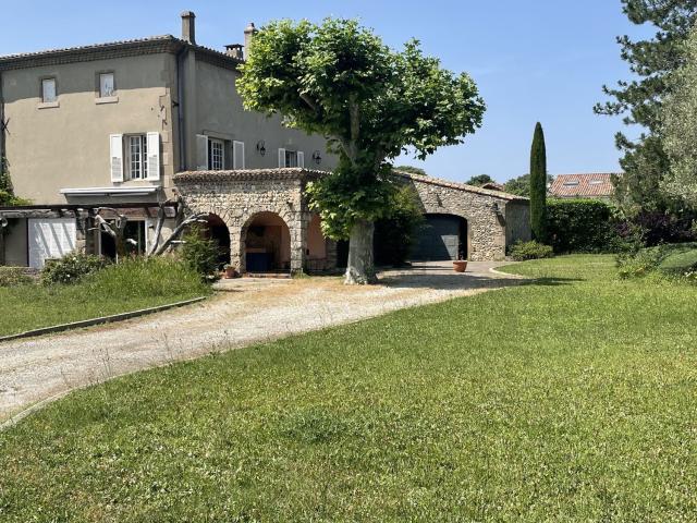 Maison, La Roche de Glun