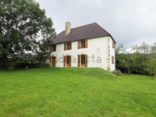 Maison, La Roche Morey