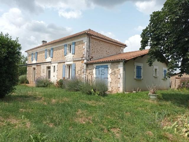 Maison, La Rochefoucauld en Angoumois