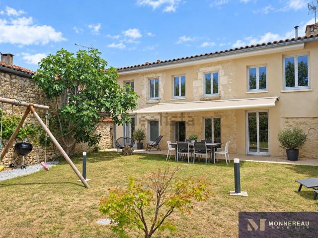 Maison, La Rochefoucauld en Angoumois