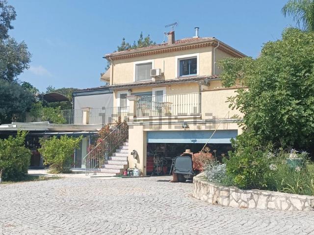 Maison, La Roquette sur Siagne