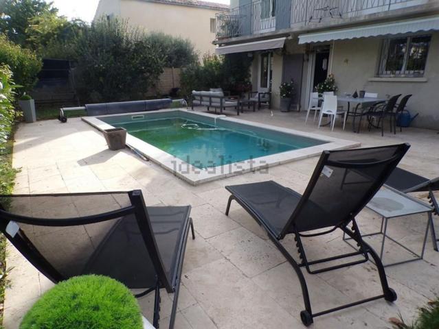 Maison, La Tour d&apos Aigues