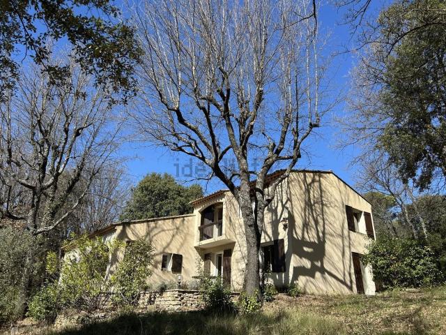 Maison, La Tour d&apos Aigues