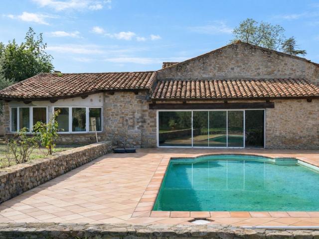 Maison, Ladern sur Lauquet